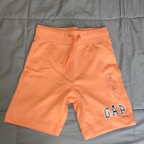 Toddler Boy GAP Logo Fleece Shorts Size 4T New - Picture 6 of 8